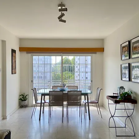 Sunny 2 Bedroom Flat In * Engomi