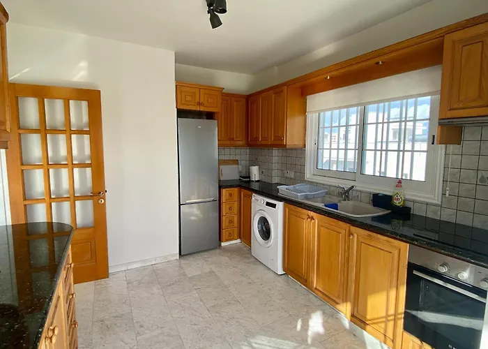 Διαμέρισμα Sunny 2 Bedroom Flat In Engomi