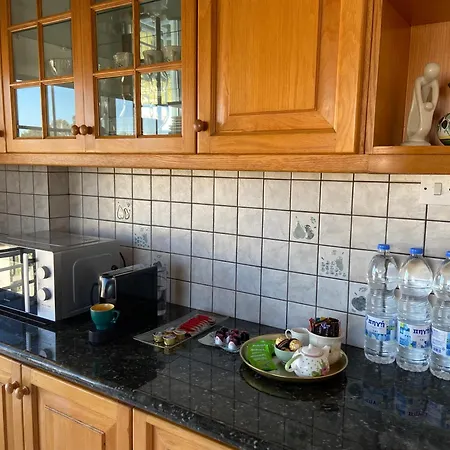 Sunny 2 Bedroom Flat In * Engomi