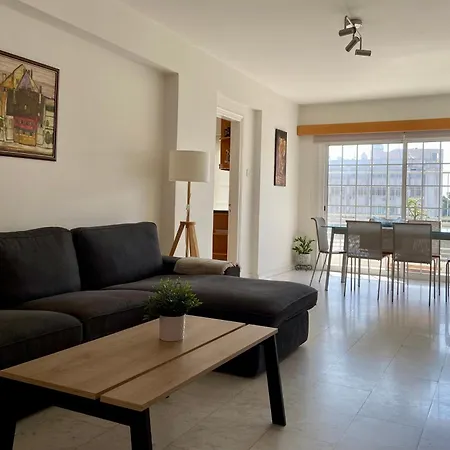 아파트 Sunny 2 Bedroom Flat In Engomi