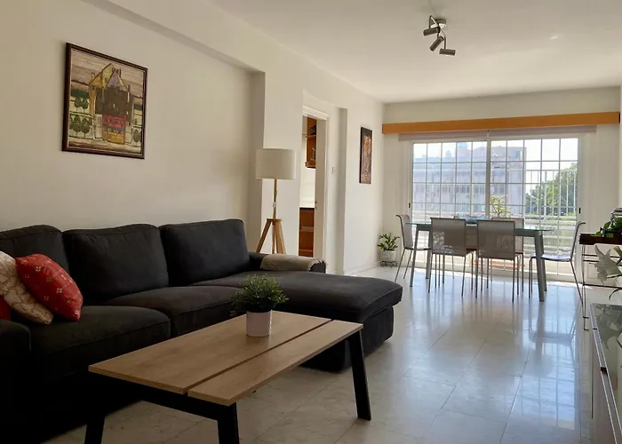 Lägenhet Sunny 2 Bedroom Flat In Engomi